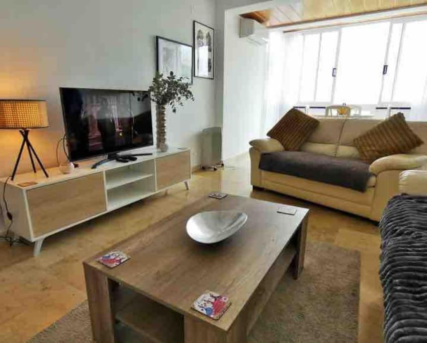 Lovely 2 Bedroom Apartment 2Nd Line To Beach El Albir Exterior photo